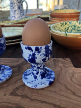 Äggkopp | vit med blå stänkglasyr